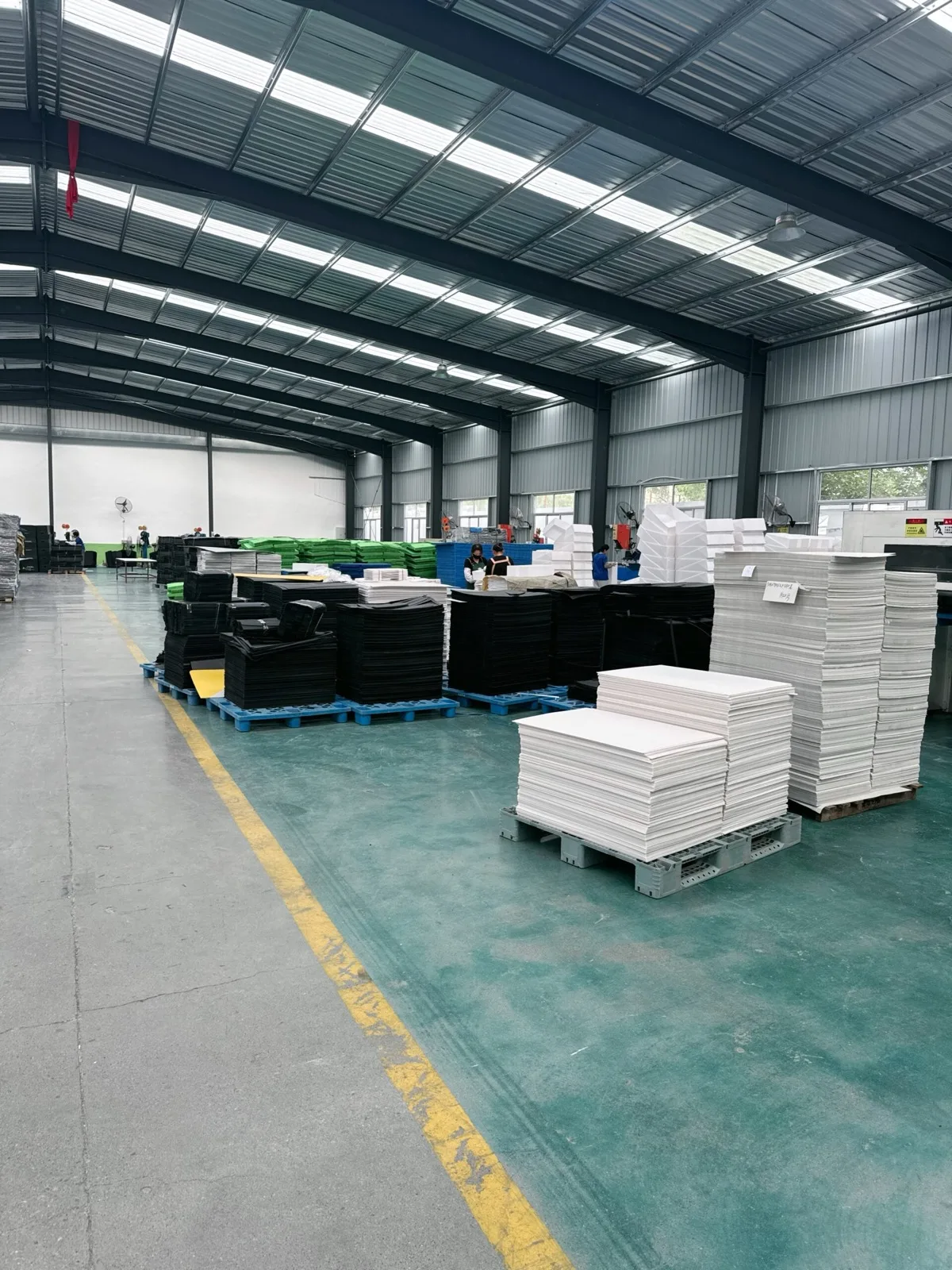 Custom Plastic Divider Supplier | Youqian Global Divider Warehouse