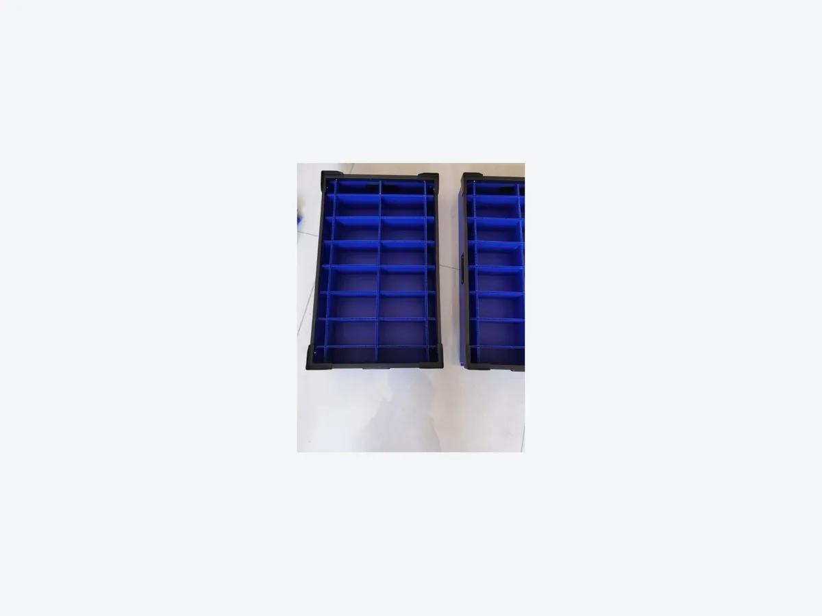 Two PP corrugated divider trays with different grid layouts