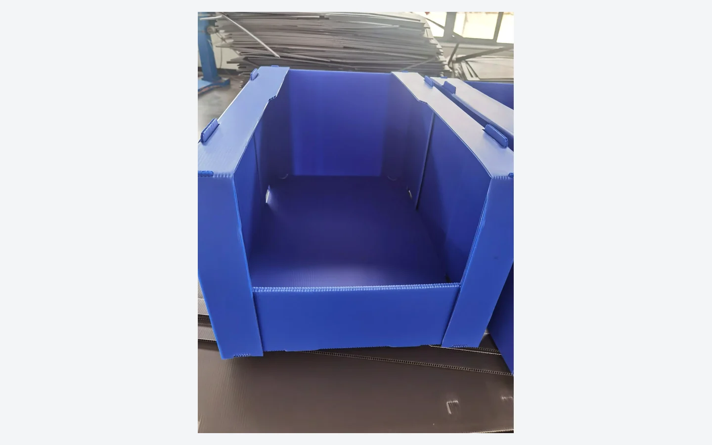 Blue PP corrugated turnover bin for reusable material handling